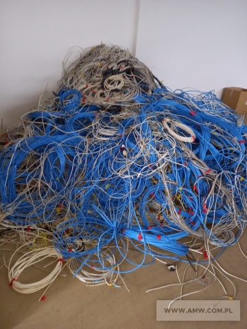 Zużyte kable inne niż wymienione w 17 04 10 (w większości kable aluminiowe z demontażu linii niskiego napięcia) (kod odpadu 17 04 11) 